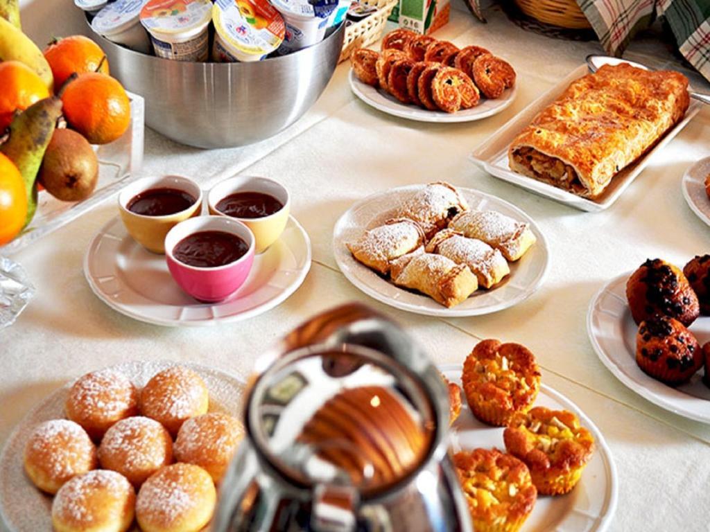 Отель Dolcemela Феррара Экстерьер фото